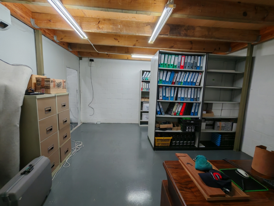 To Let commercial Property for Rent in Somerset West Business Park Western Cape